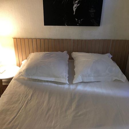 Victor Hugo Confort Aurillac Zewnętrze zdjęcie
